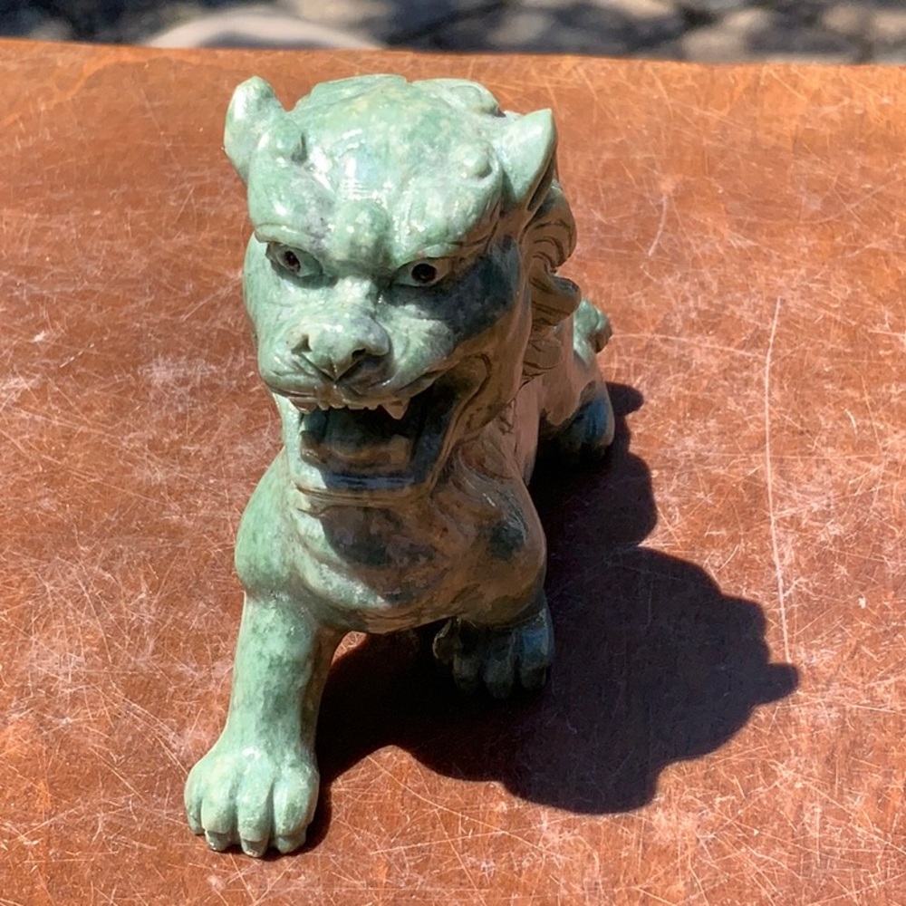 QUARTZITE JADE HAND CARVED LION